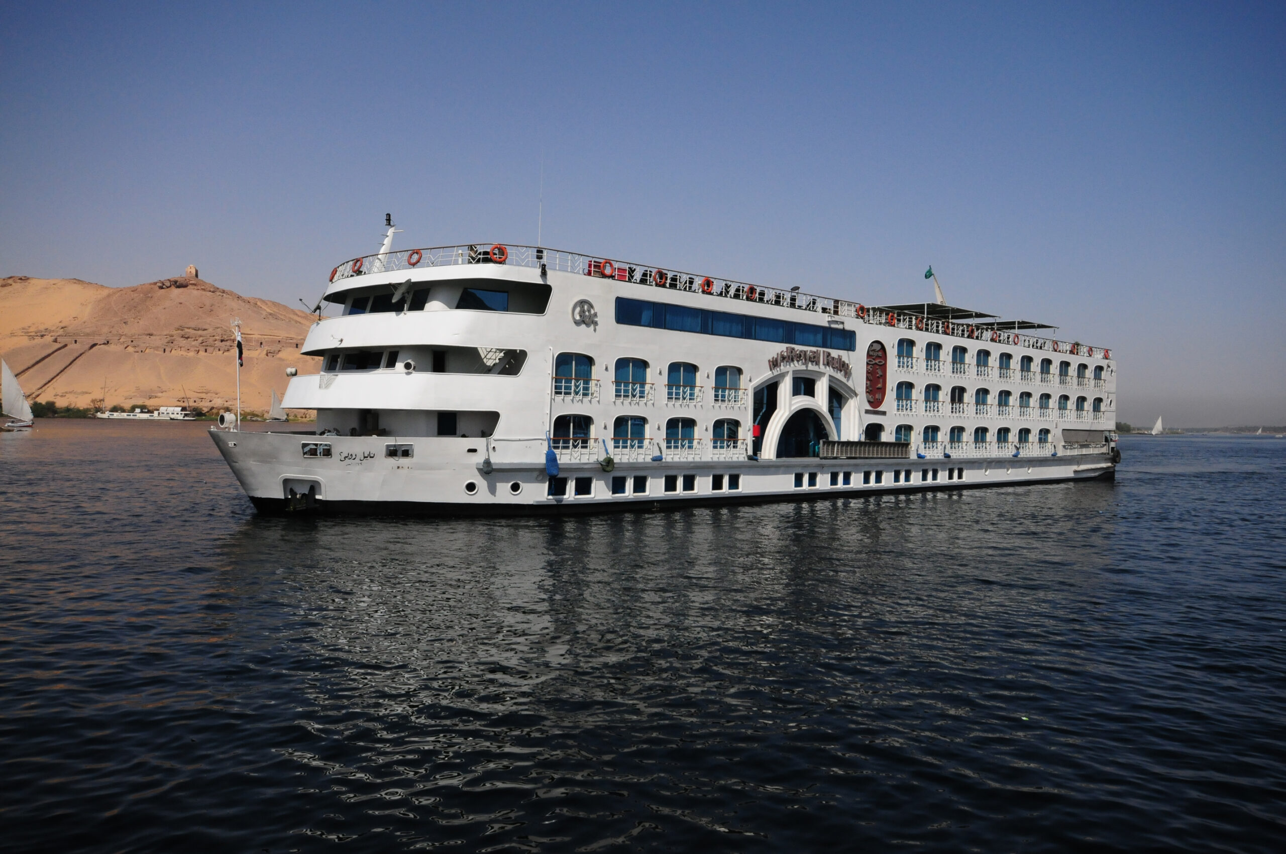 nile river cruises aswan to luxor