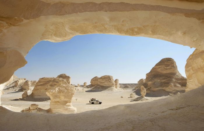 Egypt desert safari, desert adventure tours. white desert Egypt