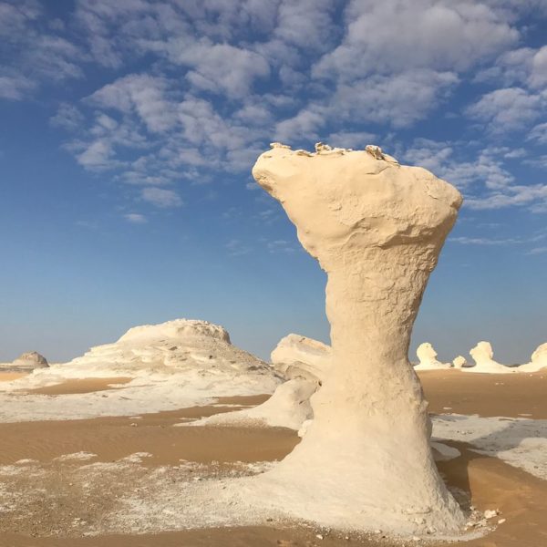 White desert, Baharia, Deluxe Tours Egypt, deluxe travel, safari tours egypt, desert safari, white desert tours
