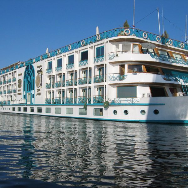 Nile Cruise, Nile Cruises, Nile Cruise Luxor aswan, Deluxe tours egypt, deluxe travel, Nile River cruises, nile river, Egyp tours, trips to Egypt