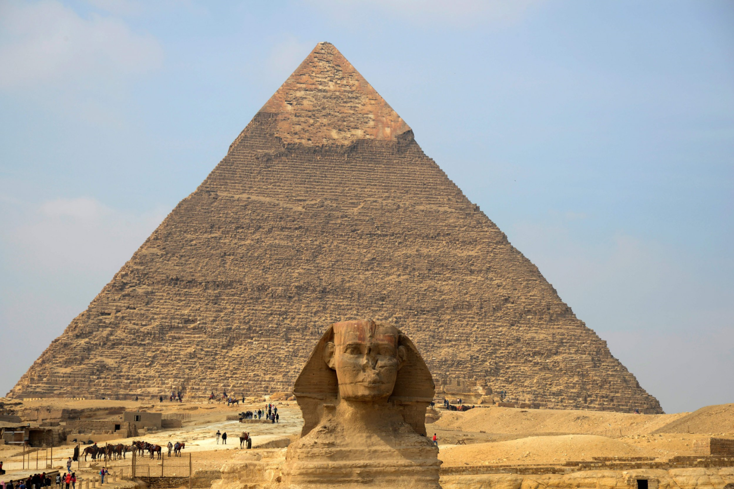 Giza Pyramids, Pyramids of Giza, Cairo pyramids, deluxe tours egypt, deluxe travel, egypt tours, egypt day tours, cairo tours , cairo day tours